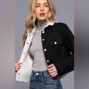 Fashion Nova black corduroy jacket with a sherpa lining button up women’s Sz 2X